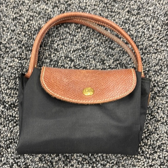 Authentic Longchamp Le Pliage Tote - Picture 3 of 3